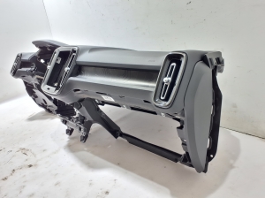 VOLVO XC40 (2017–2026) Dashboard and its parts 31442543 - 3
