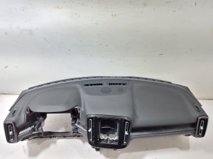 VOLVO XC40 (2017–2026) Dashboard and its parts 31442543 - 5