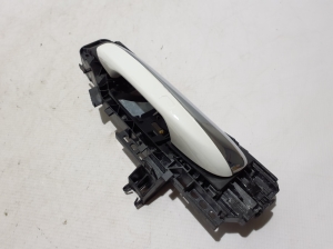 Mercedes Benz GLE-Class 167 (2019–2026) Rear side door exterior handle and its parts - 3