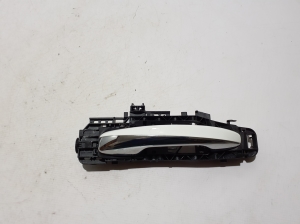 Mercedes Benz GLE-Class 167 (2019–2026) Rear side door exterior handle and its parts - 4