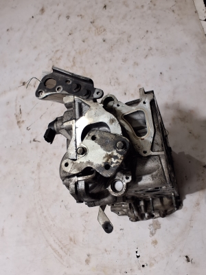 Infiniti FX (2008–2013) Cylinder head 1109100QAA - 3