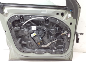 VOLVO XC40 (2017–2026) Priekšējās durvis 32399004 - 2