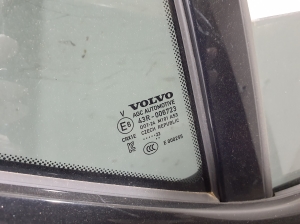 VOLVO XC40 (2017–2026) Rear side doors 32399015 - 5