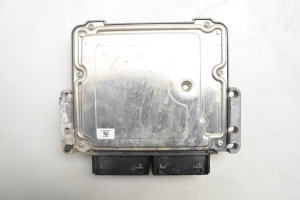 Ford Focus (2011–2018) Engine control unit F1F112A650RB - 3