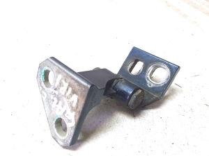 Rear side door upper hinge - 1K0833401J