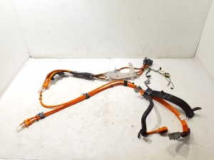 Battery charging port - 32340948