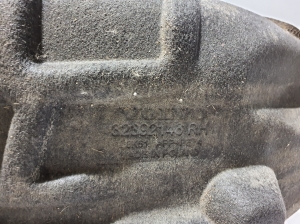 VOLVO XC40 (2017–2026) Aizmugurējais apakšspārns 31457408 - 3