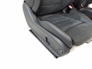 Mercedes Benz C-Class 205 (2014–2021) Salons un tā detaļas - 4