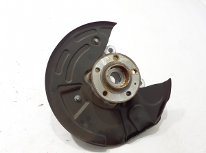 VOLVO XC40 (2017–2026) Front wheel hub 32246336 - 2