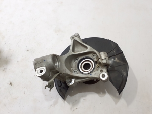 Front wheel hub - 32246336