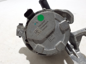 VOLVO XC40 (2017–2026) Auxiliary water pump 32135207 - 3