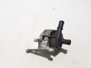 Auxiliary water pump - 32135207