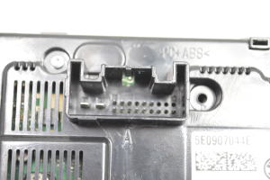 Skoda Octavia III (2013–2019) Heater control panel 5E0907044E - 4