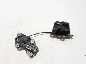 VOLVO XC40 (2017–2026) Trunk lid lock 32149889 - 4