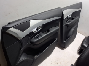 VOLVO XC90 (2015–2024) Salons un tā detaļas - 4
