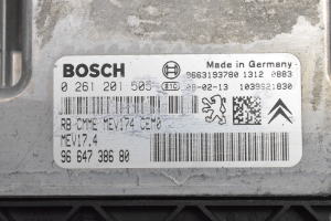 Peugeot 308 (2007–2015) Engine control unit 9664738680 - 2