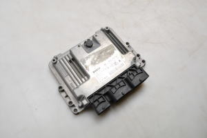 Peugeot 308 (2007–2015) Engine control unit 9664738680 - 3