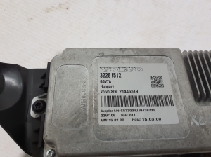 VOLVO XC40 (2017–2026) Control unit 32281512 - 3