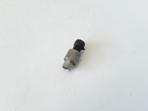 RENAULT Megane II (2002–2009) A/C condenser sensor 8200279259 - 2