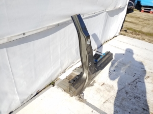 Citroen C5 X (2021–2026) Sill and center pillar - 3