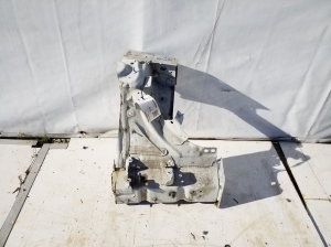 Front outrigger