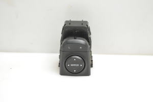 Kia Sportage (2016–2021) Mirror control switch 93530D9100 - 2