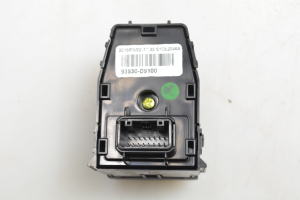 Kia Sportage (2016–2021) Mirror control switch 93530D9100 - 4