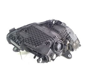 Mercedes Benz C-Class 205 (2014–2021) Scheinwerfer vorne A2059067905 - 2