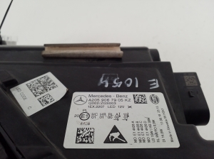Mercedes Benz C-Class 205 (2014–2021) Scheinwerfer vorne A2059067905 - 7
