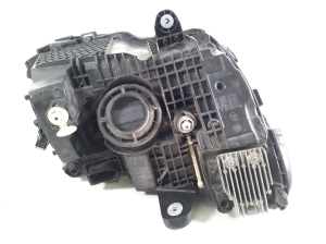 Mercedes Benz C-Class 205 (2014–2021) Scheinwerfer vorne A2059067905 - 9