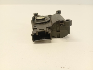Volkswagen Passat B7 (2010–2014) Heater flap actuator CZ116880 - 2