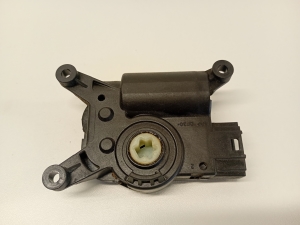 Volkswagen Passat B7 (2010–2014) Heater flap actuator CZ116880 - 3
