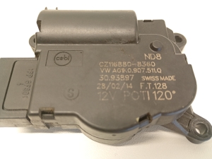 Volkswagen Passat B7 (2010–2014) Heater flap actuator CZ116880 - 4