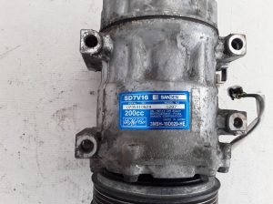  Air conditioner compressor 