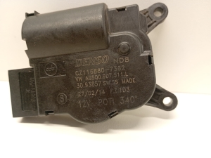 Volkswagen Passat B7 (2010–2014) Salongi soojenduse klapi mootor CZ116880 - 3