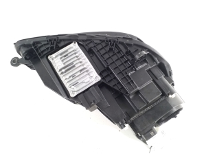Mercedes Benz GLE-Class 167 (2019–2026) Esituli A1679069504 - 9