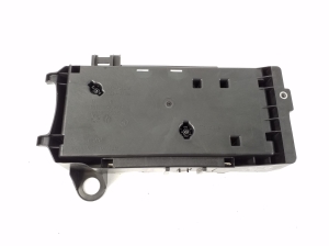 Mercedes Benz C-Class 205 (2014–2021) Muu kinnitus A2135400200 - 2