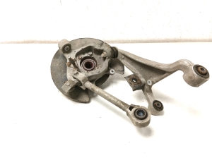 Infiniti FX (2008–2013) Rear wheel hub - 2