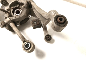 Infiniti FX (2008–2013) Rear wheel hub - 5
