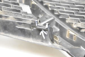 NISSAN Qashqai (2013–2021) Kühlergrill 623124EA0D - 2