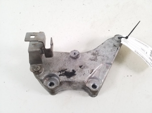Sonstiger Halter - A6510940039