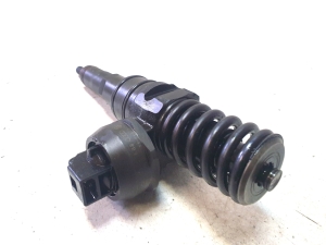 Fuel injector - 038130073AG