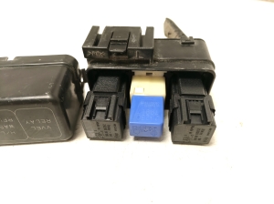 Infiniti FX (2008–2013) Fuse boxes - 2