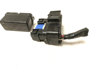 Infiniti FX (2008–2013) Fuse boxes - 4