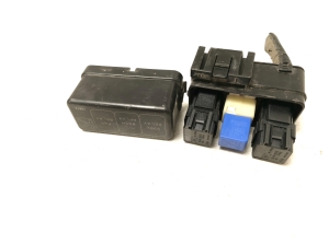 Infiniti FX (2008–2013) Fuse boxes - 5