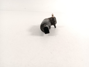 Volkswagen ID.4 I (2020–2026) Front windshield washer pump 1K6955651 - 2
