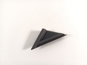   Mirror triangle trim  - 11A853272 