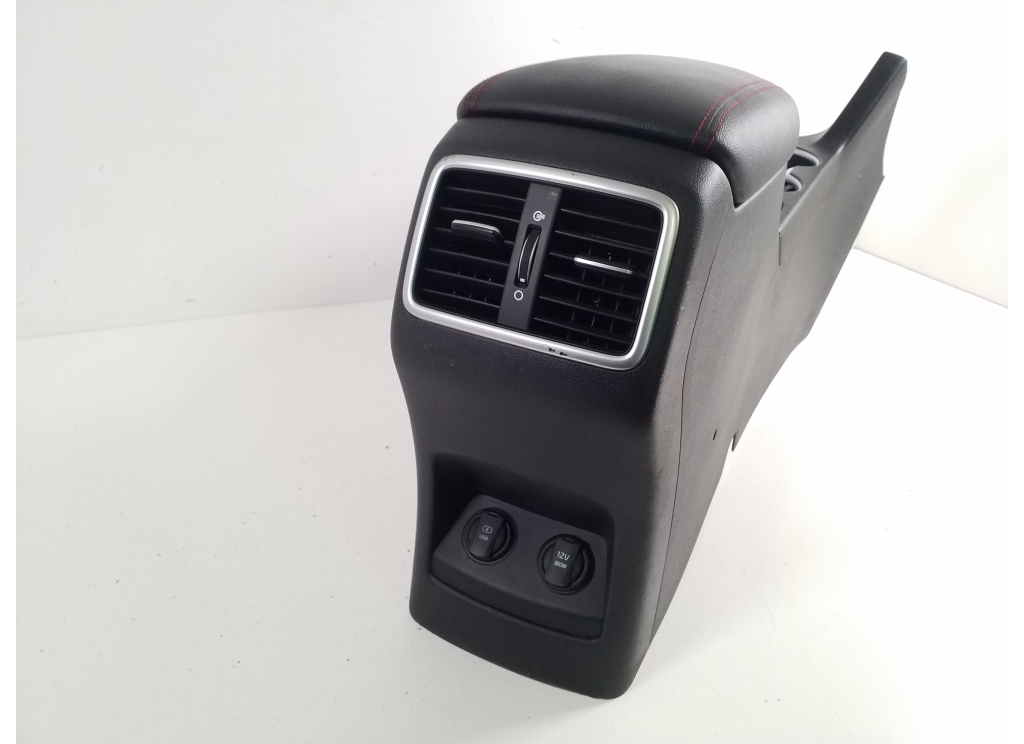 Kia Sportage (2016–2021) Keskkonsool 84611F1000