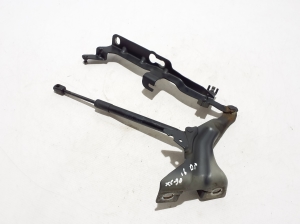 VOLVO XC90 (2015–2024) Hood hinge 31352879 - 3