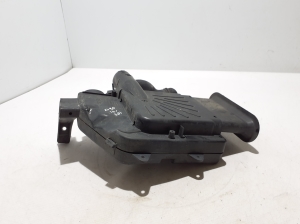 VOLVO XC90 (2015–2024) Engine control unit bracket 31439651 - 2